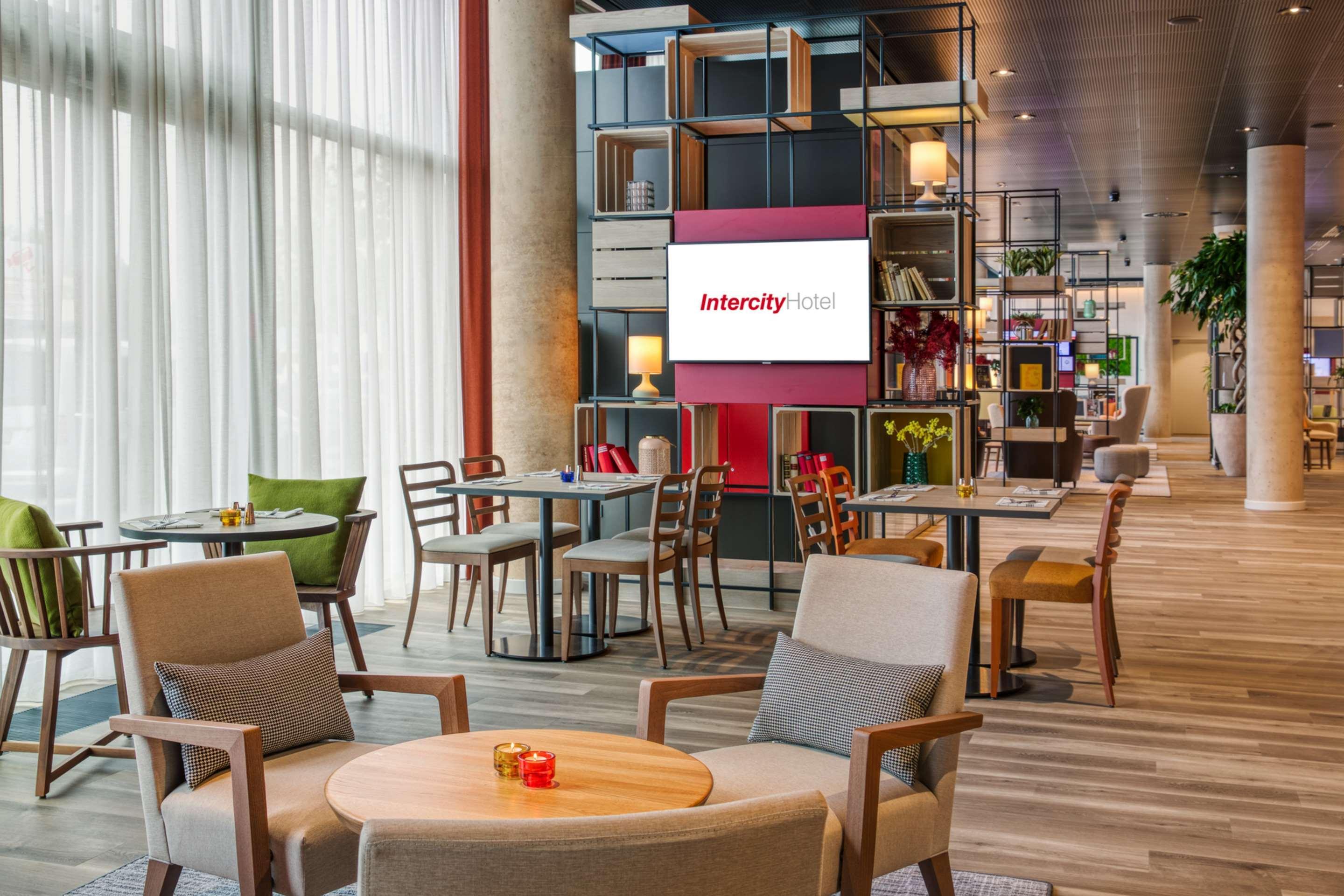 Intercityhotel Саарбрюккен Экстерьер фото